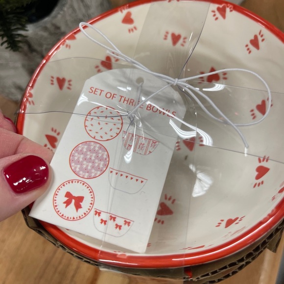 Valentine’s Day Bows Ribbon & Hearts Charcuterie Snack/Dip Bowls Set of 3 NWT - Picture 4 of 5